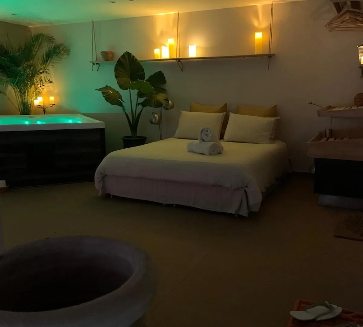 Loft Jacuzzi Sauna Pool Yoga Sea View Love-Room Saint-Jeannet  0*, Saint-Jeannet (Alpes-Maritimes) France