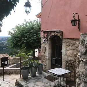 Appartement St Jeannet Esprit Brocante, Saint-Jeannet (Alpes-Maritimes)