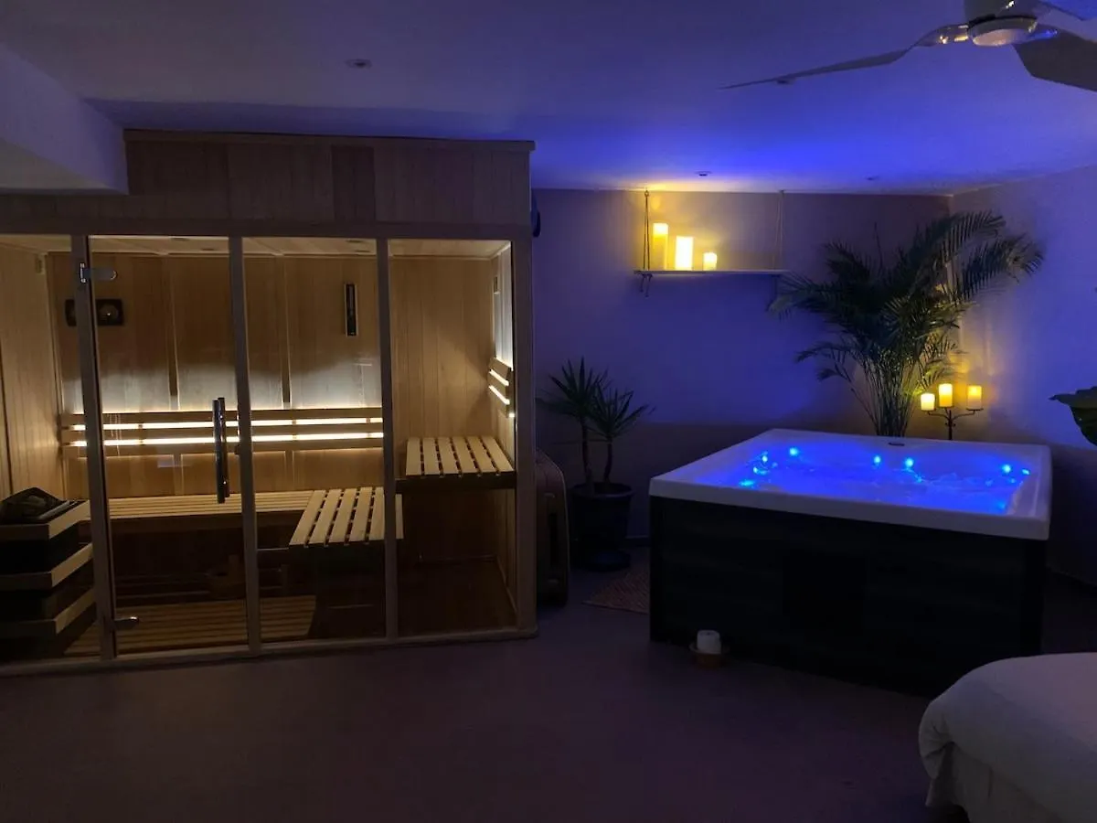 Loft Jacuzzi Sauna Pool Yoga Sea View Love-Room Saint-Jeannet  Apartman