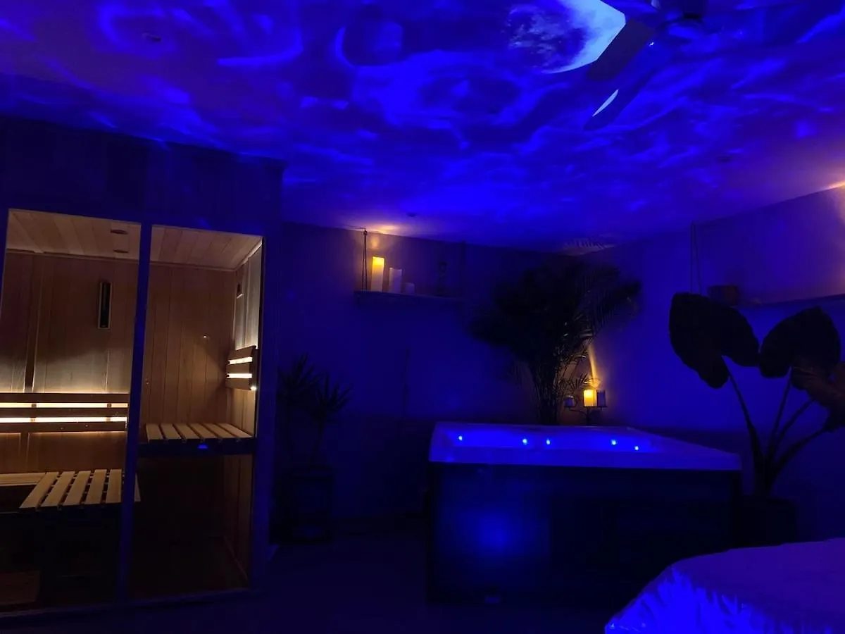 Apartman Loft Jacuzzi Sauna Pool Yoga Sea View Love-Room Saint-Jeannet